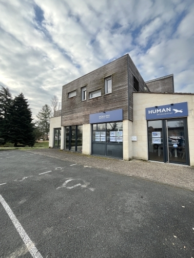 local bureau commercial à louer