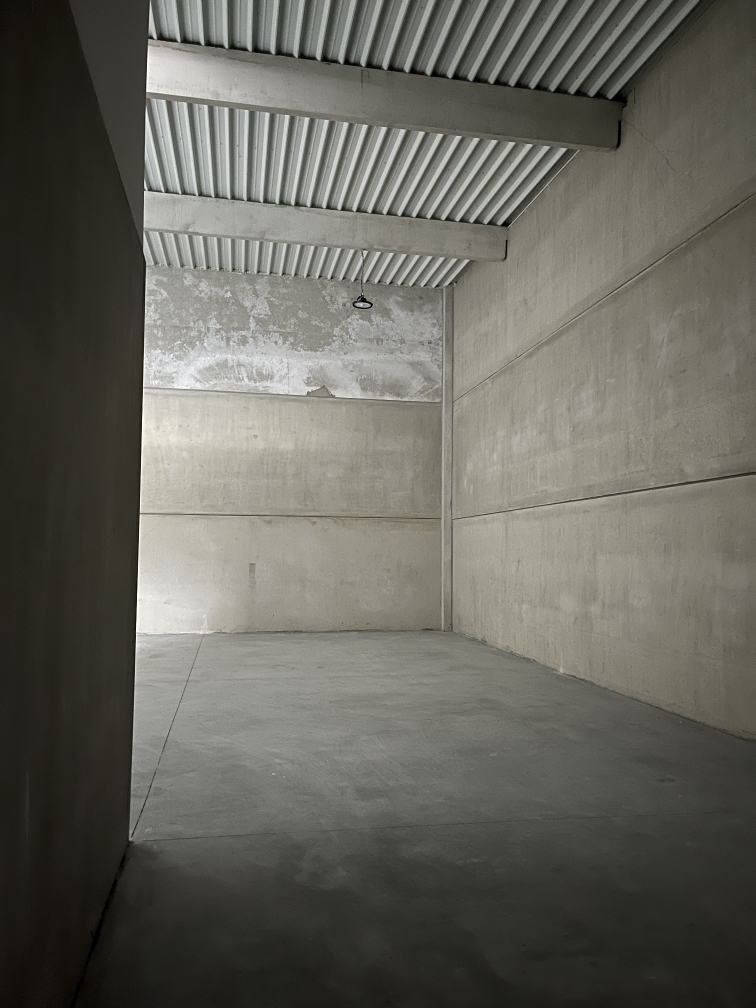 Izon 225 m² Entrepôt Vente