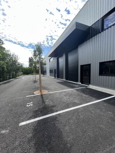 ENTREPÔT DE 165  M² MERIGNAC