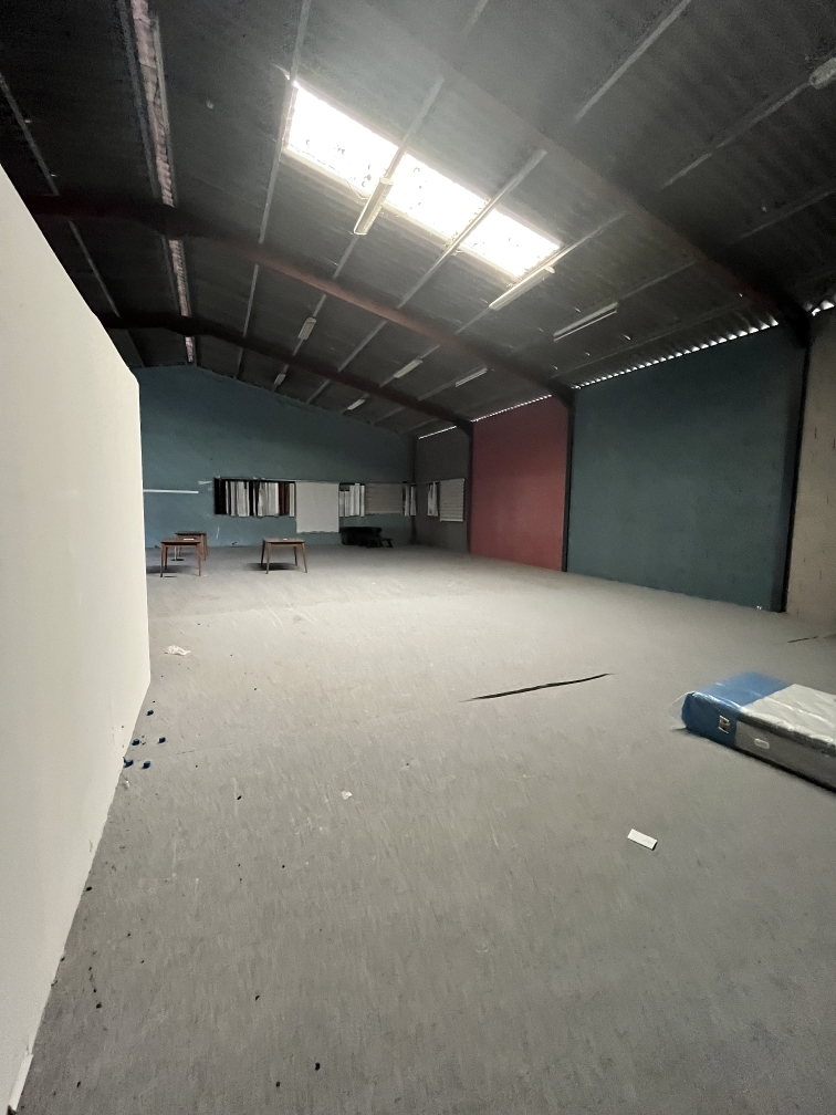 Cestas 400m² Entrepôt