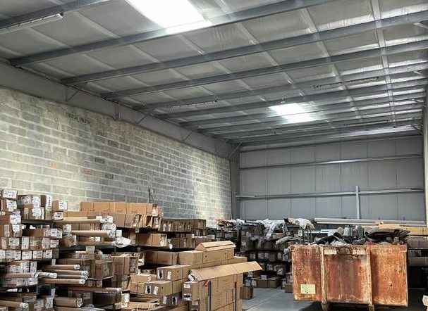Mérignac 315m² Entrepôt