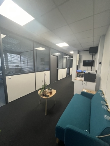 Bordeaux Lac 120 m² Bureaux
