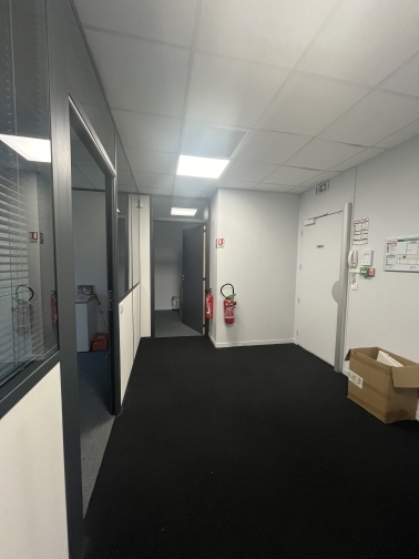 Bordeaux Lac 120 m² Bureaux