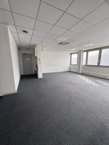 Bordeaux Lac 80 m² Bureaux