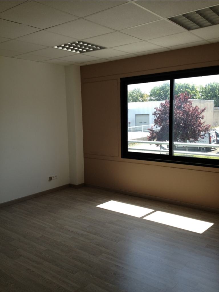 170 m² bureaux a louer la rochelle