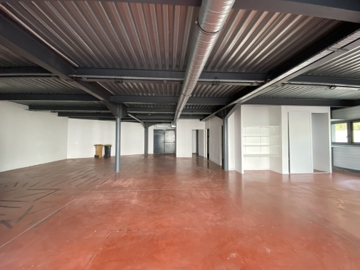 ENTREPÔT 210 M² SAINT ANDRE DE CUBZAC