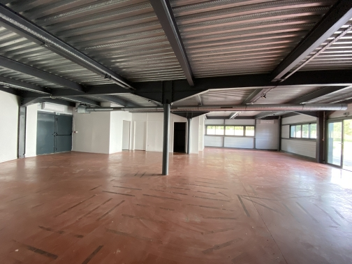 ENTREPÔT 210 M² SAINT ANDRE DE CUBZAC