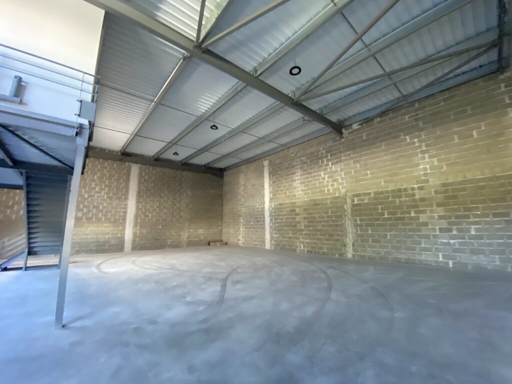 Mérignac 315 m² Entrepot