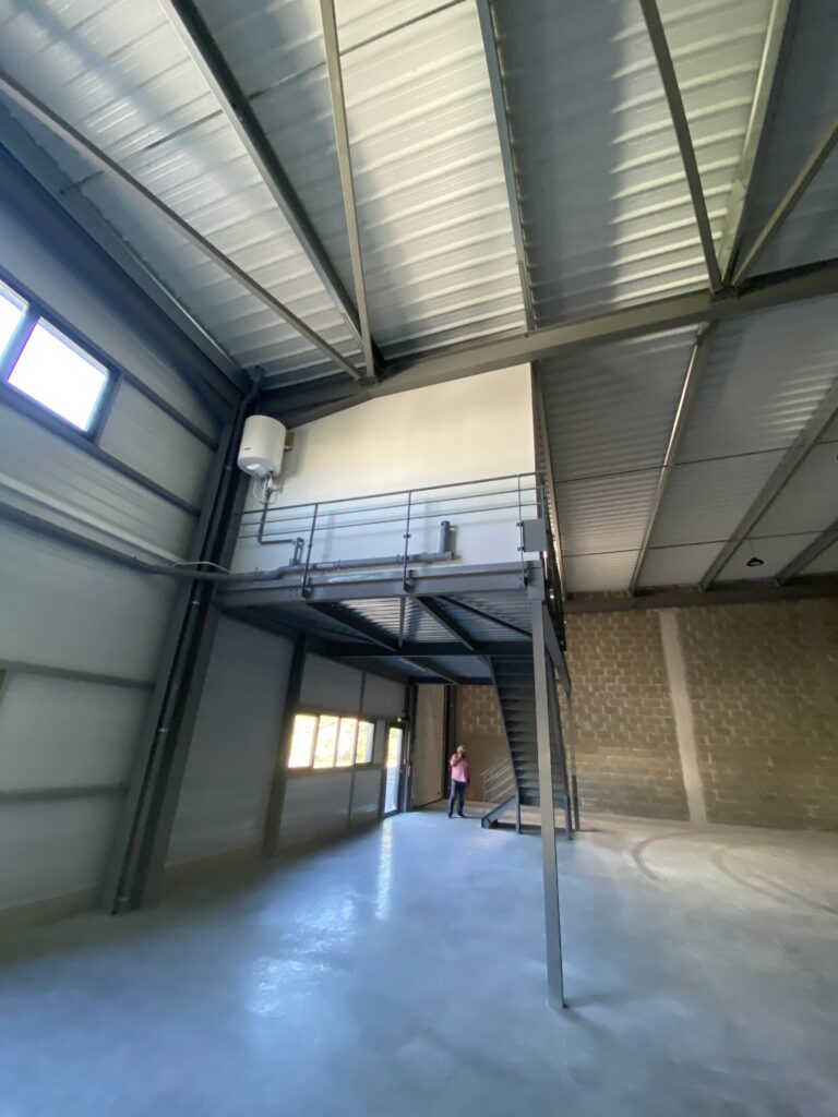 Mérignac 315 m² Entrepot