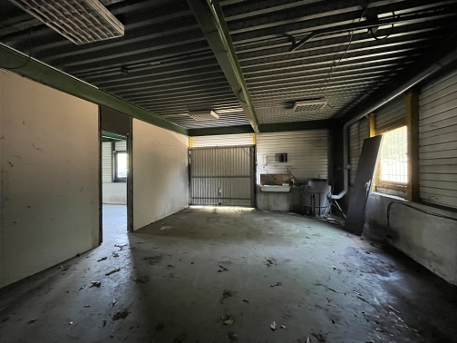 ENTREPÔT + BUREAUX 450 M² BEAUTIRAN