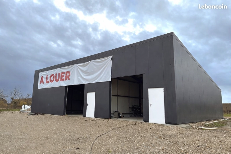 LOCAL D&rsquo;ACTIVITE GUILLAC