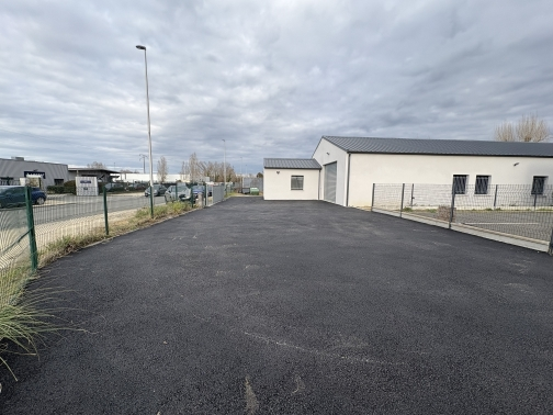 LOCAL D&rsquo;ACTIVITE DE 326 M² A LA VENTE SUR BRUGES