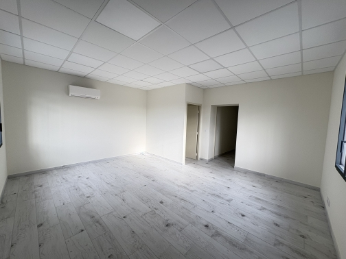 LOCAL D&rsquo;ACTIVITE DE 326 M² A LA VENTE SUR BRUGES