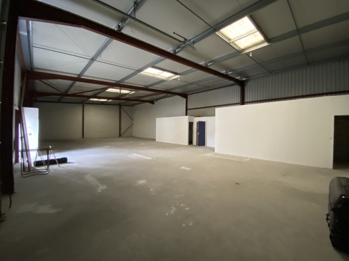 Local d&rsquo;activité 300 m² Eysines