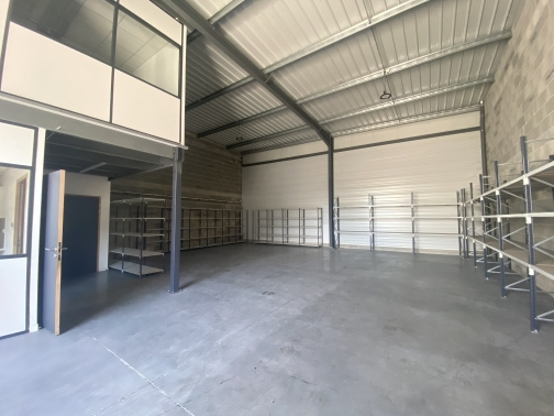 LOCAL D&rsquo;ACTIVITE 260 M² – VILLENAVE