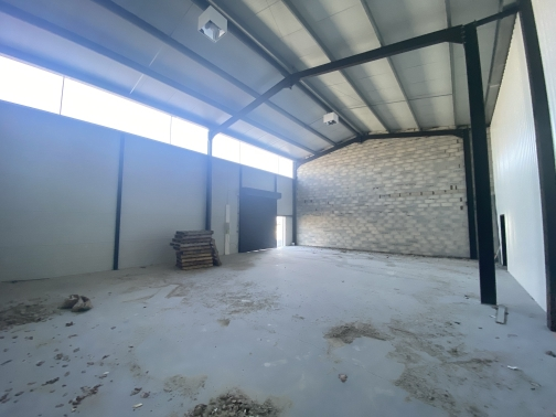 Locaux 200 m² à 600 m² Cestas