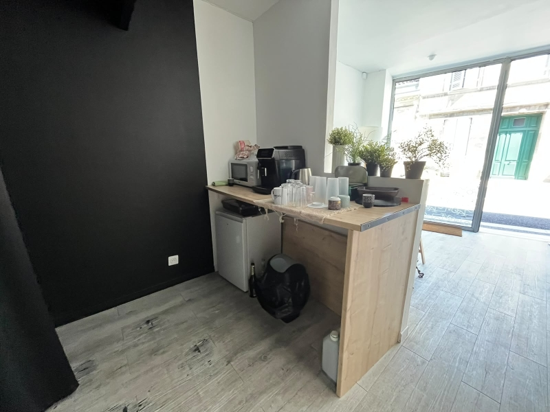 LOCAL COMMERCIAL – SAINT SEURIN