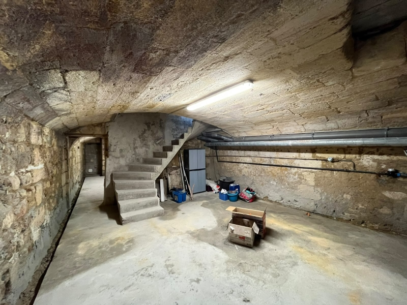 LOCAL COMMERCIAL – SAINT SEURIN