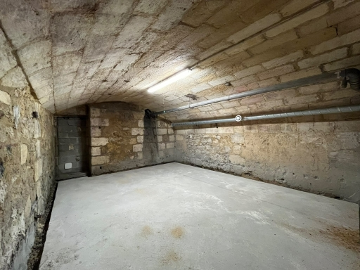 LOCAL COMMERCIAL – SAINT SEURIN