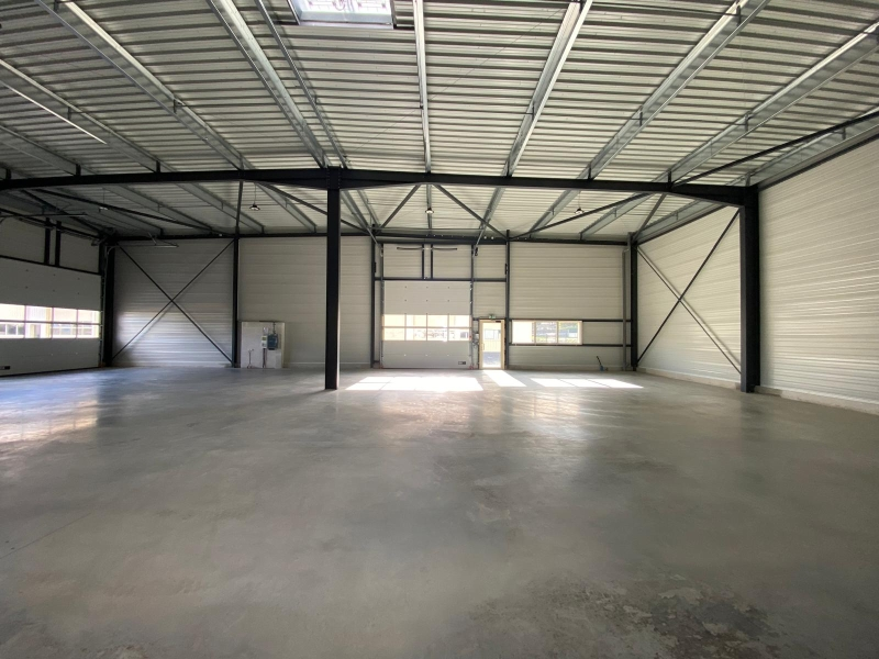 ENTREPÔT 145-1075 M² LOCATION/VENTE BLANQUEFORT